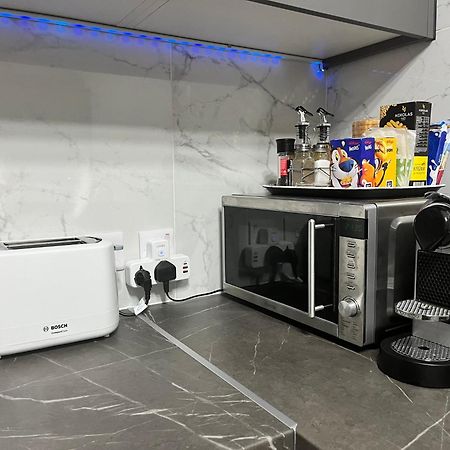 Modern Apartment Near Mckenzie Beach Larnaca Zewnętrze zdjęcie