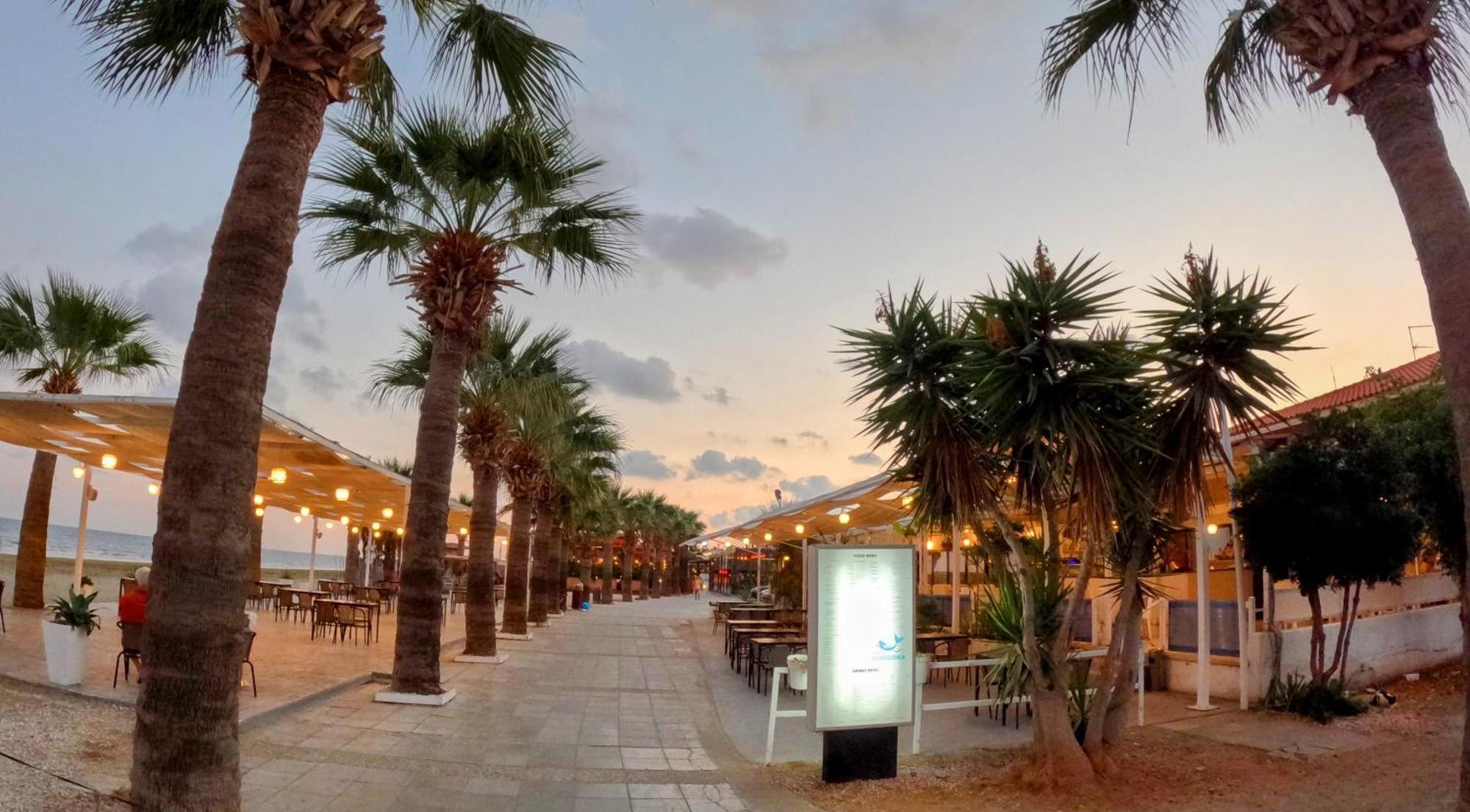 Modern Apartment Near Mckenzie Beach Larnaca Zewnętrze zdjęcie