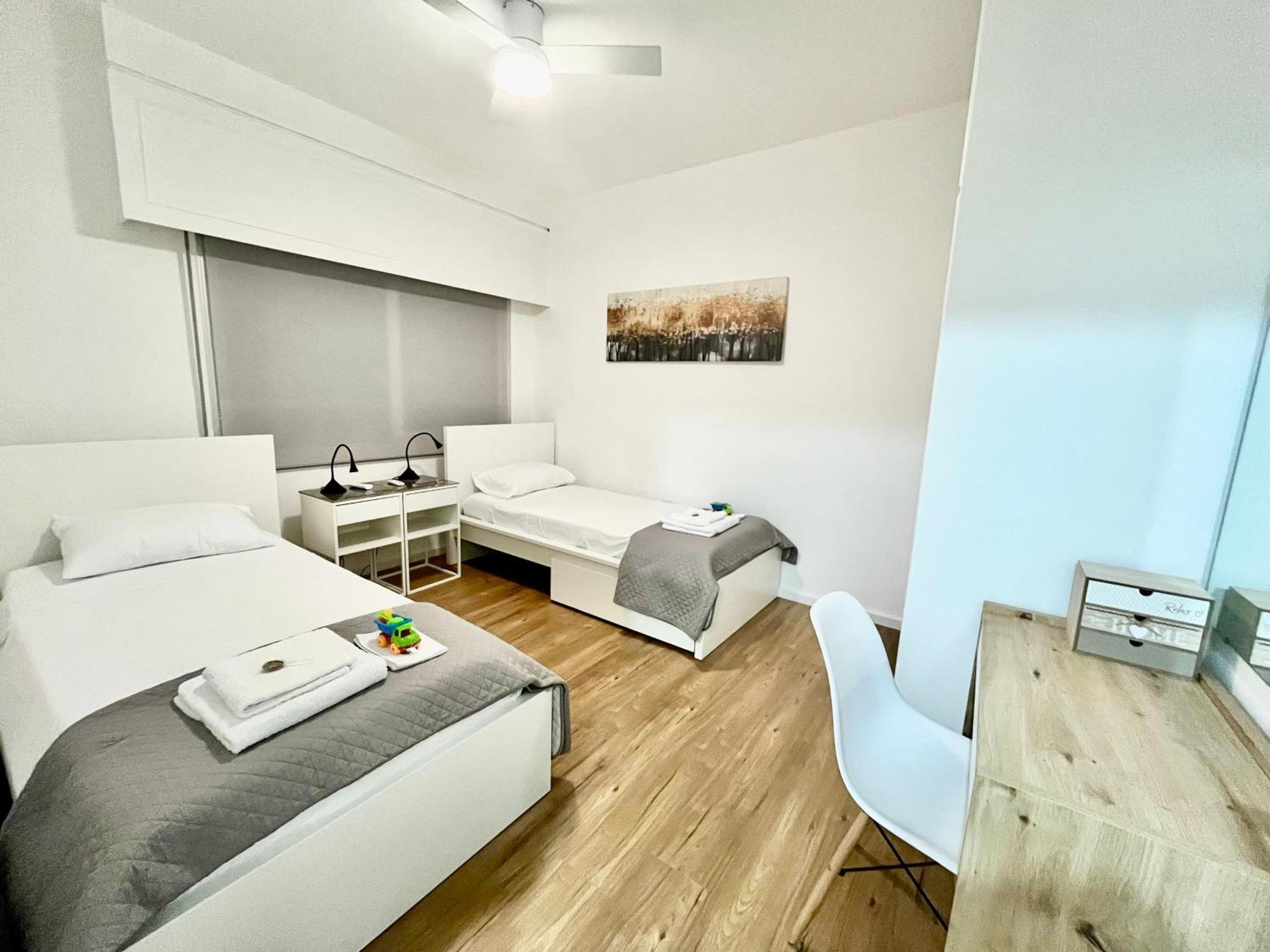 Modern Apartment Near Mckenzie Beach Larnaca Zewnętrze zdjęcie